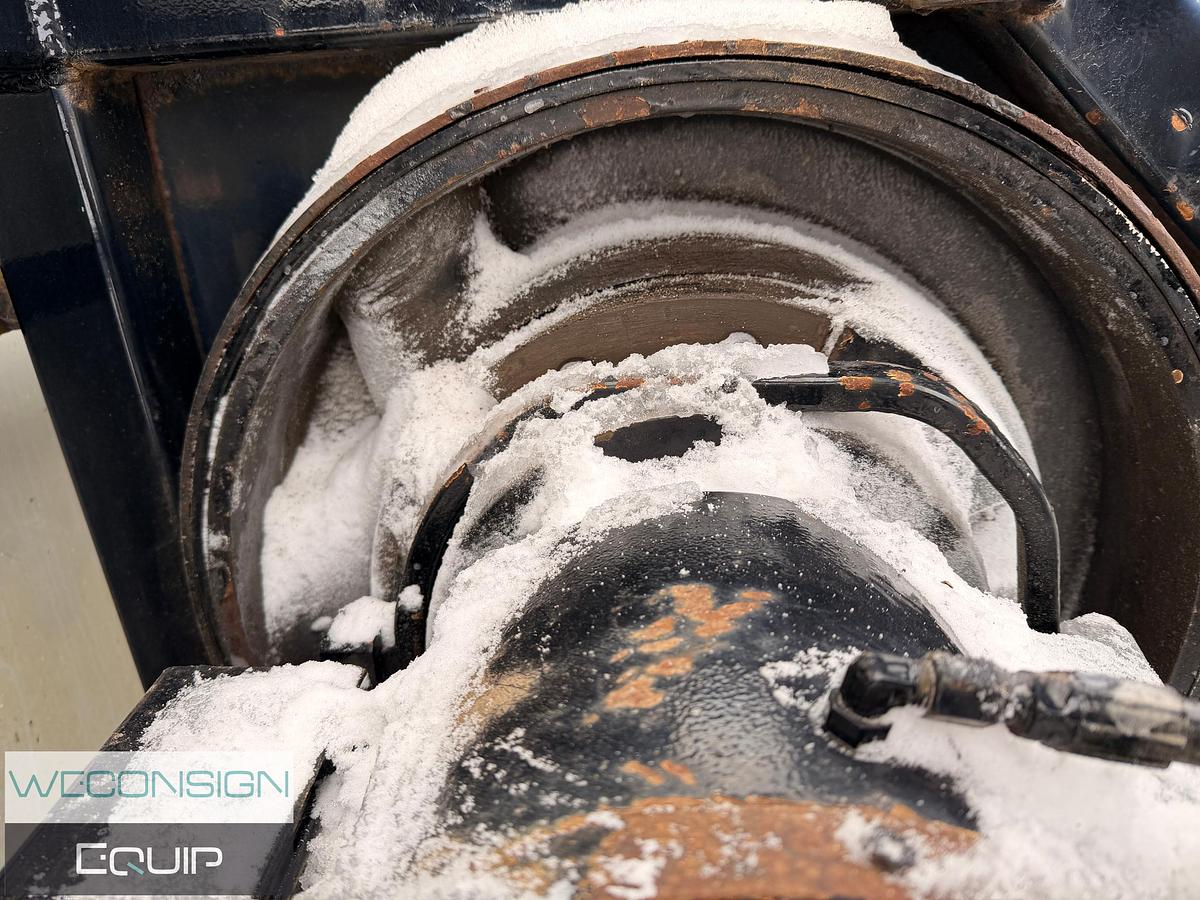 Used 2015 Peterbilt 367 Tri Drive Winch Truck