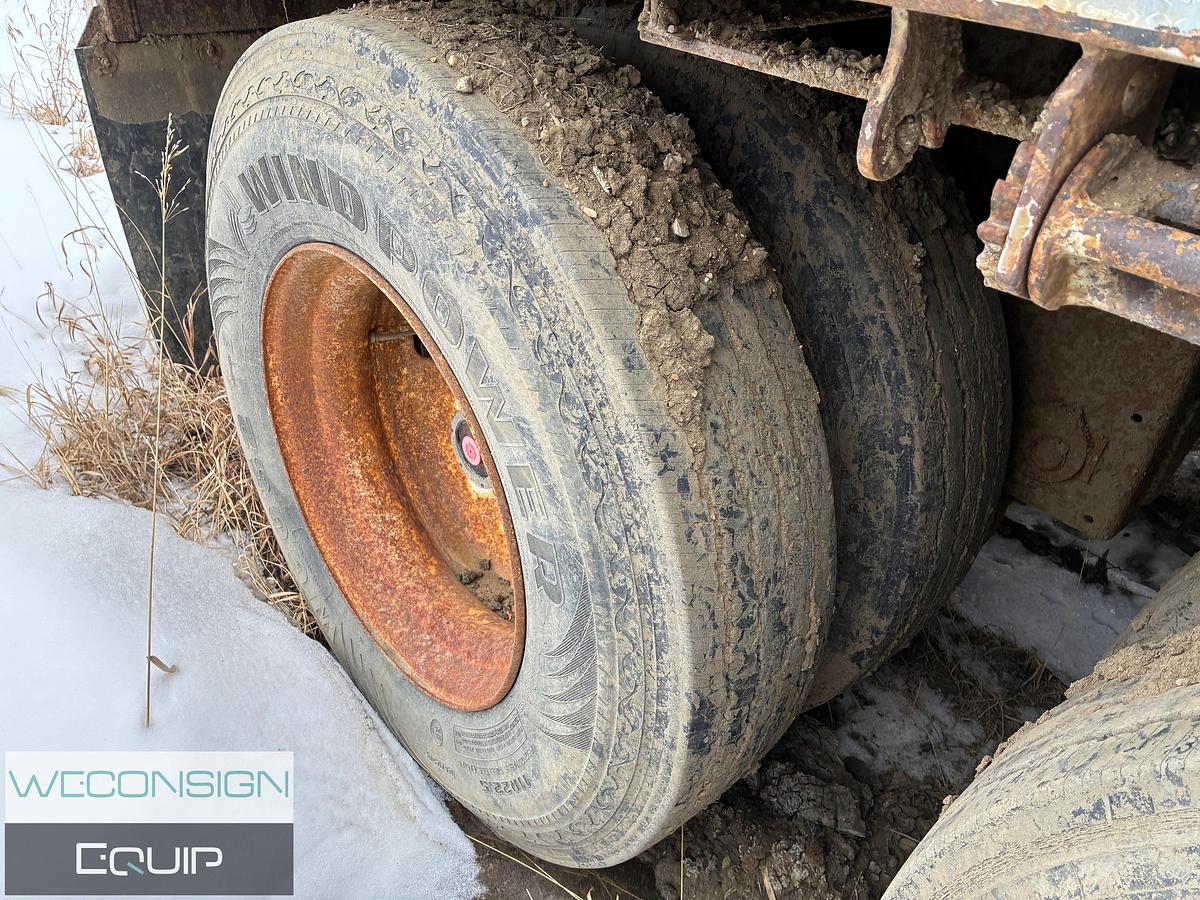 Used 2004 Doepker Super B Flat Deck 32x28