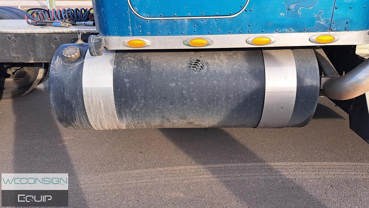 Used 2001 Kenworth W900B