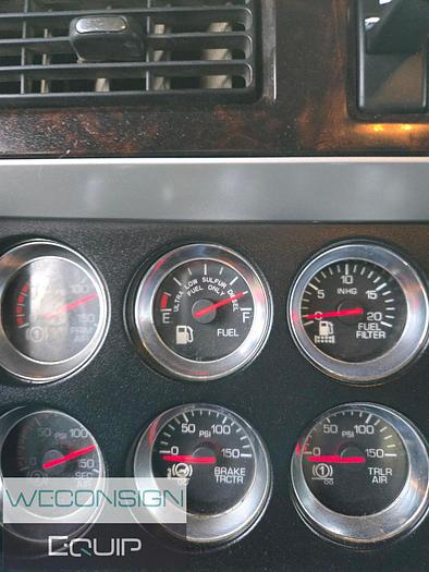 Used 2011 Kenworth T800 Heavy Spec Tandem Wet Kit Tractor