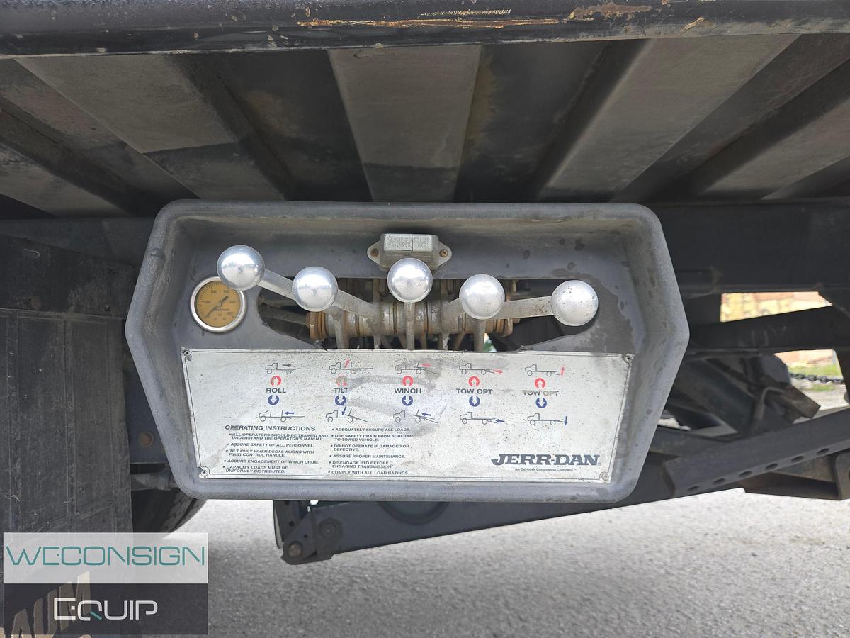 Used 2013 Hino Single Axle Rollback / Tow Truck