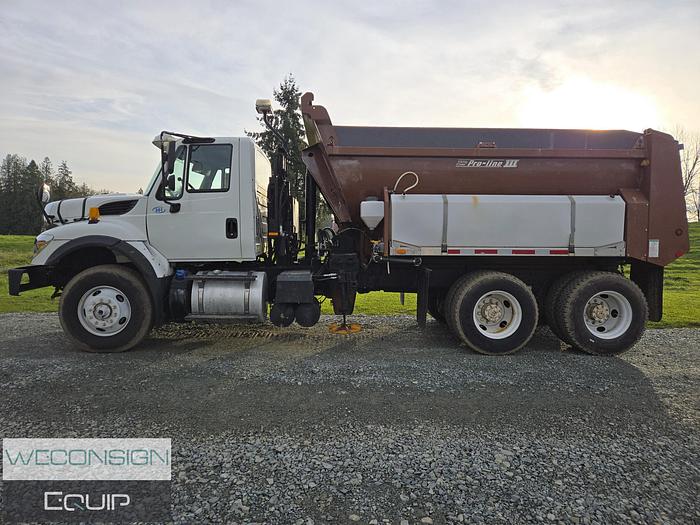 Used 2016 International 7400SBA Sander/ Dump Truck
