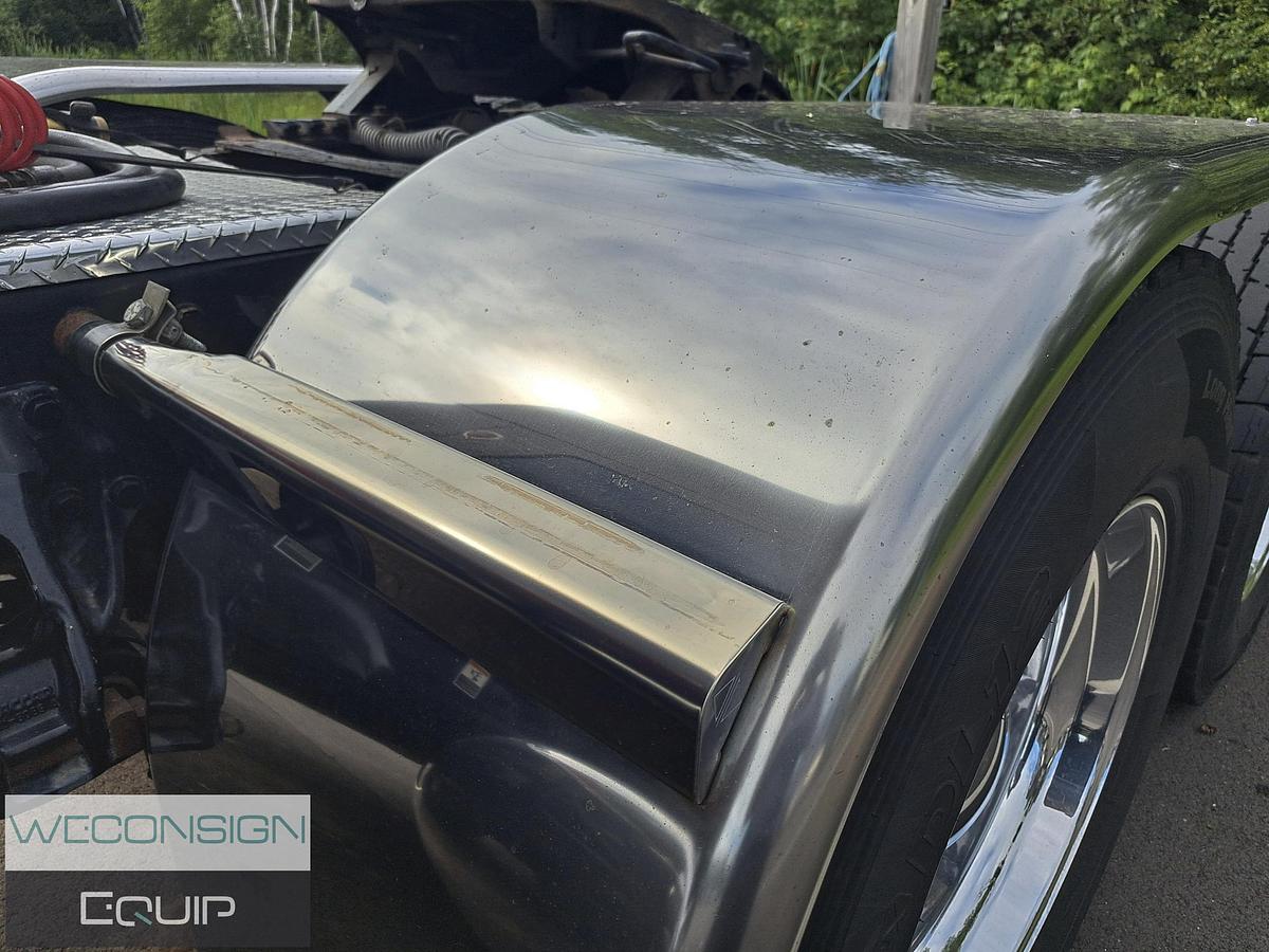 Used 2022 Peterbilt 389