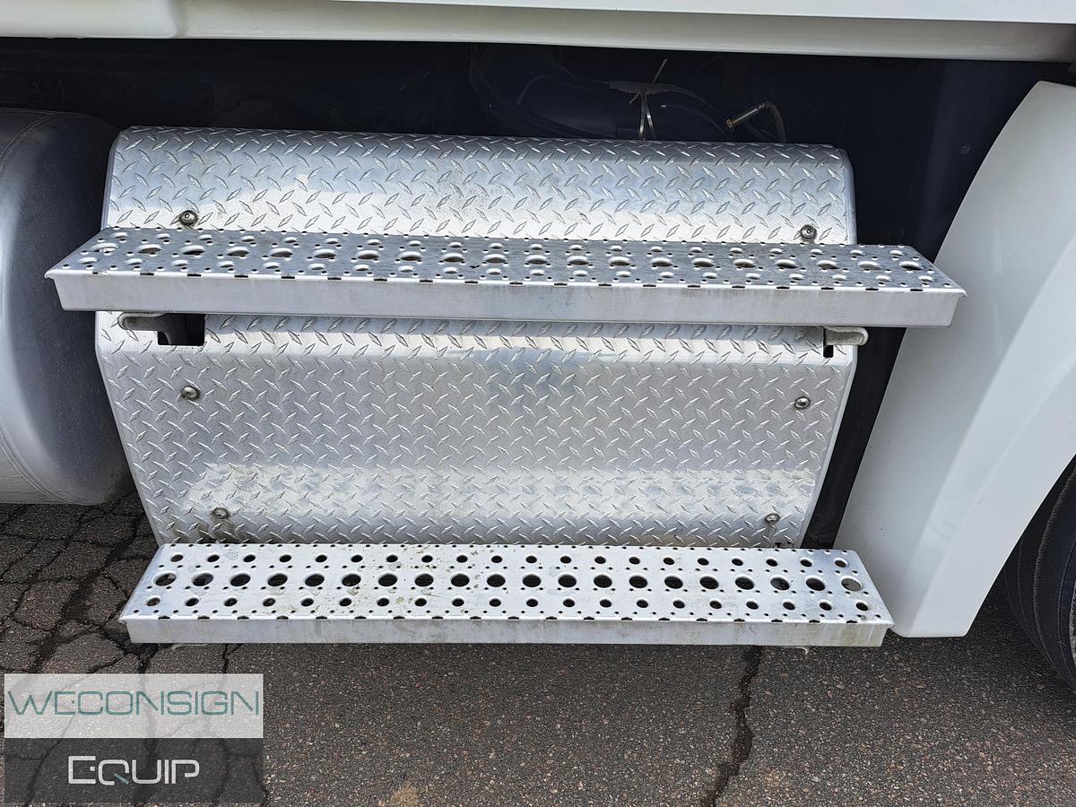 Used 2020 Freightliner Cascadia