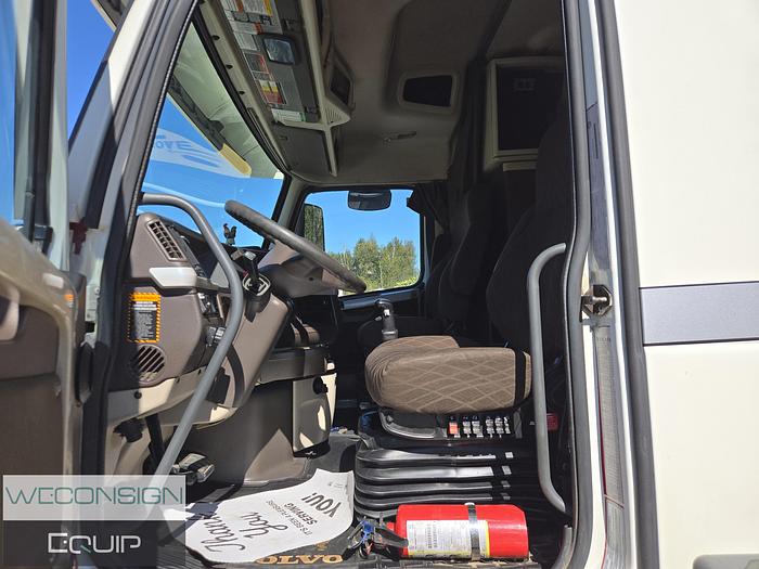 Used 2013 Volvo VNL TA Heavy Spec Tractor