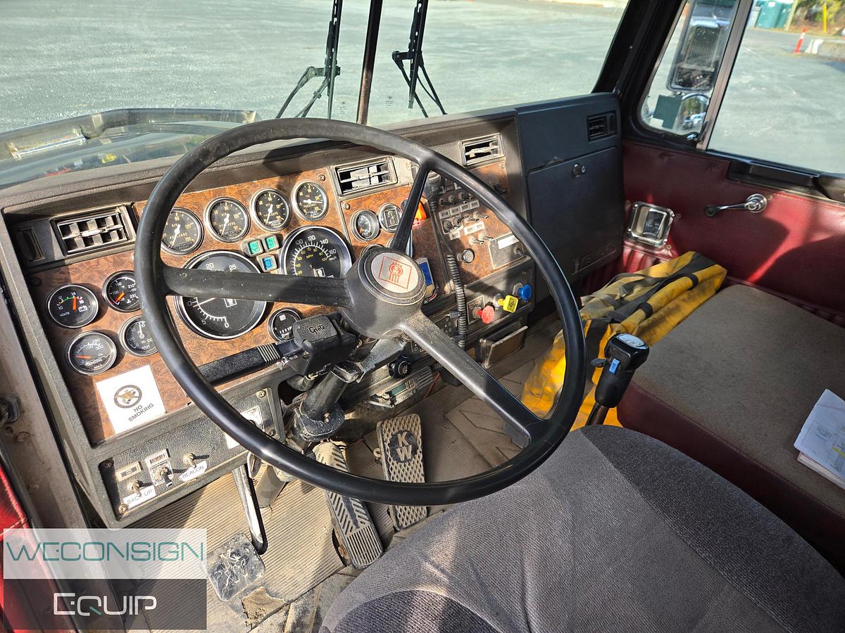 Used 1988 Kenworth T800 TA Water Truck