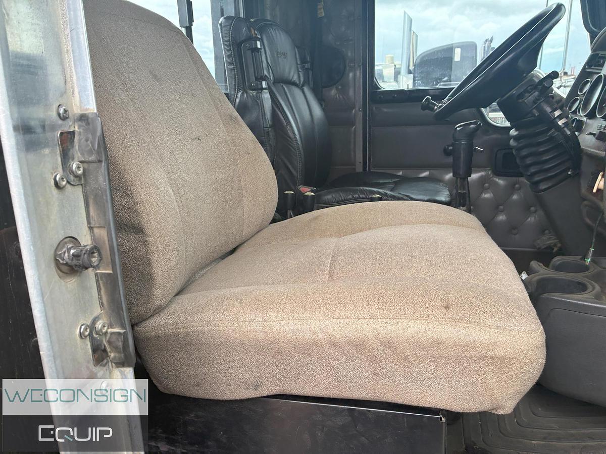 Used 2006 Kenworth C500 45 Ton Picker Truck