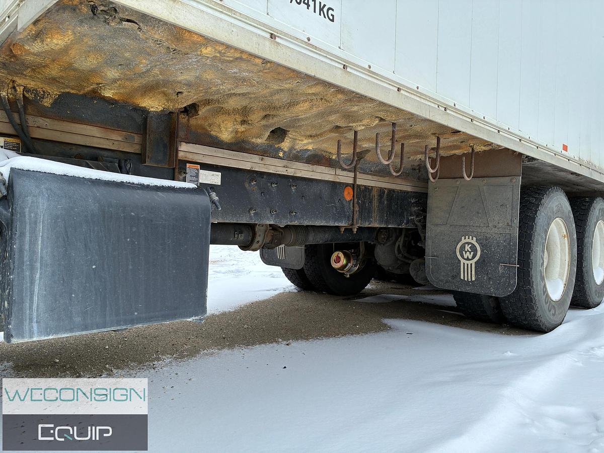 Used 2015 Kenworth T370 Van Truck