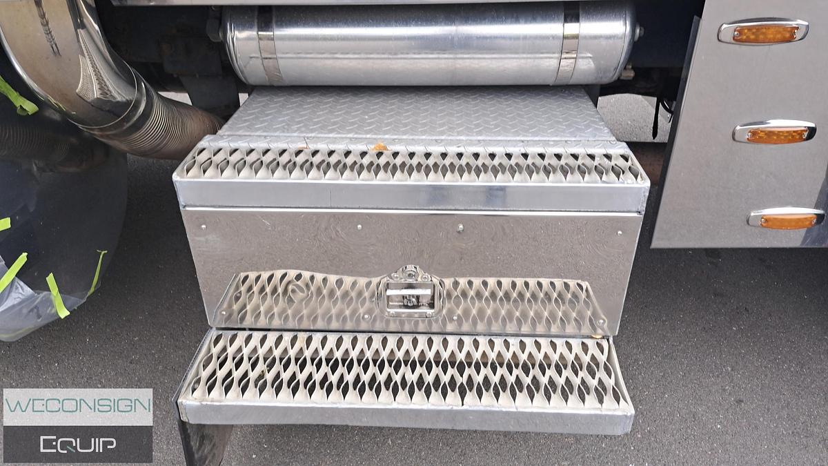 Used 1995 Peterbilt 379