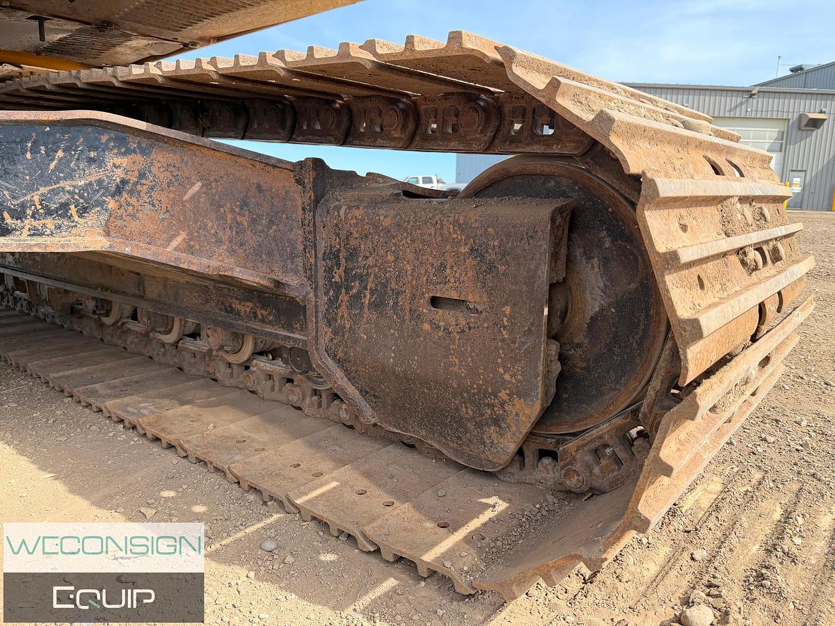 Used GTH-10 2015 John Deere 245G LC Excavator