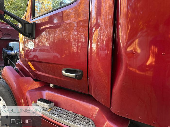 Used 2016 Peterbilt 579