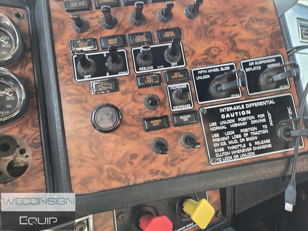 Used 2000 Kenworth W900B