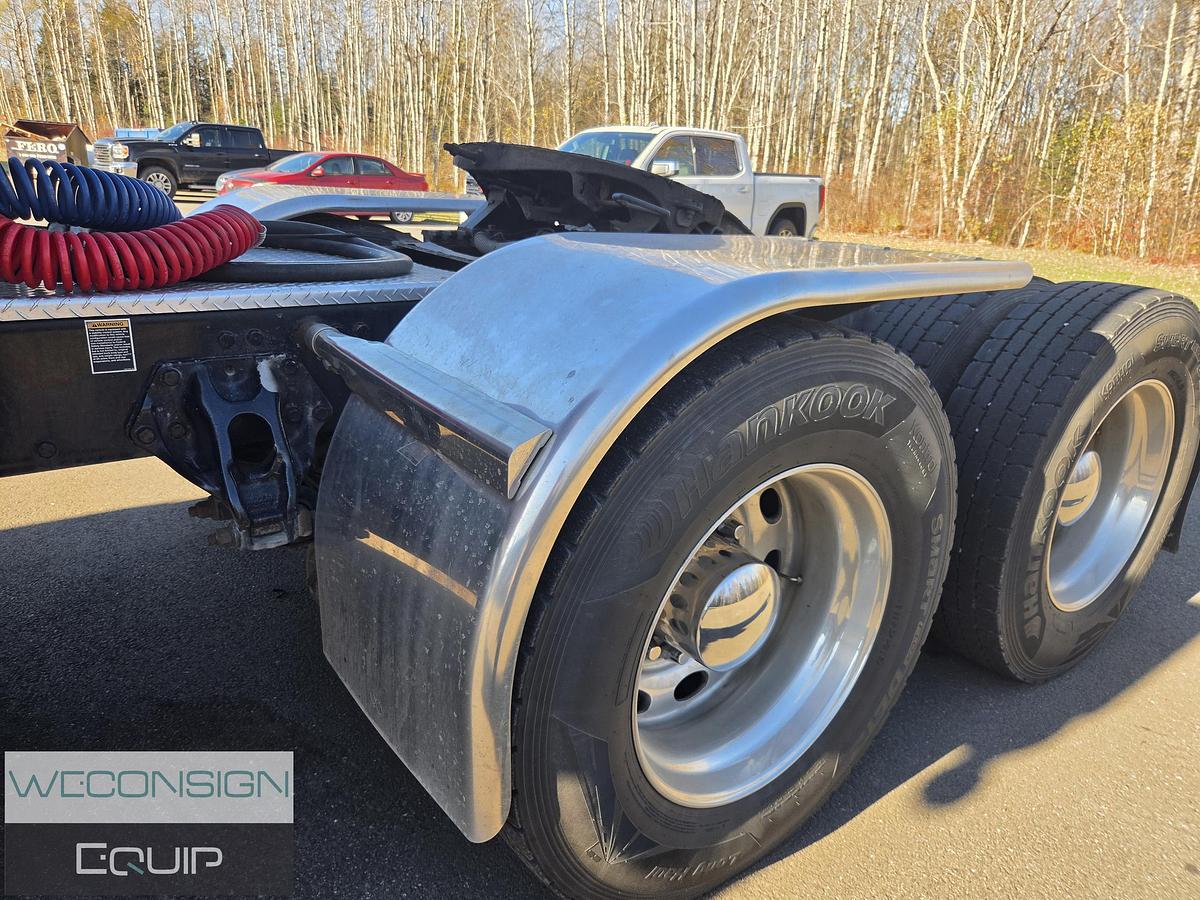 Used 2022 Peterbilt 389 Sleeper Truck Tractor