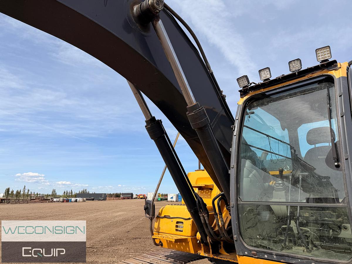 Used 2012 John Deere 210G LC Excavator