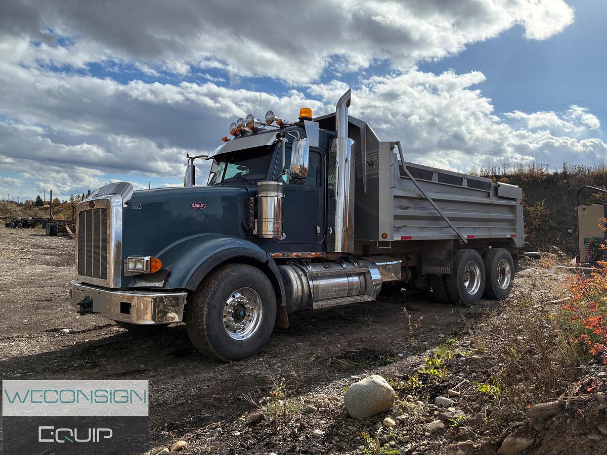 Used 2013 Peterbilt 367 Dump Truck