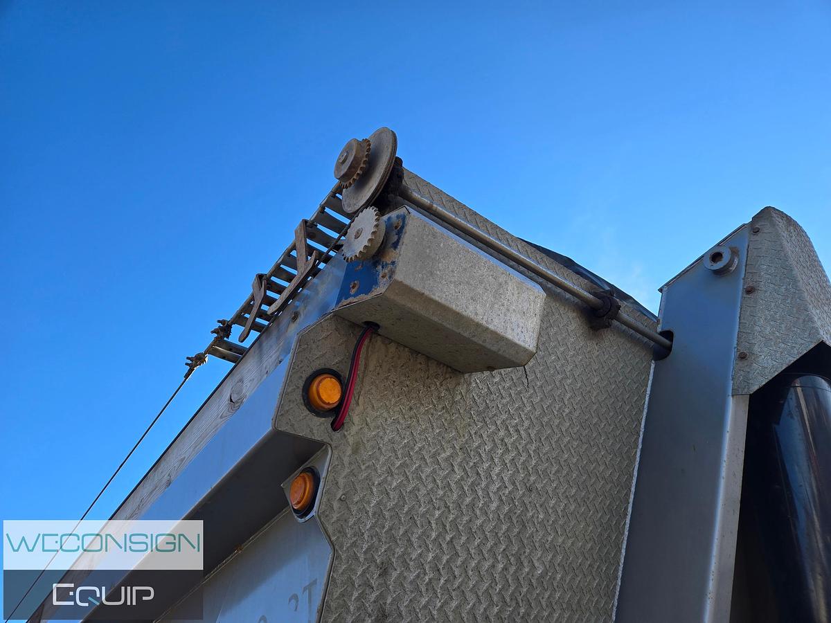 Used 2013 Midland 32'