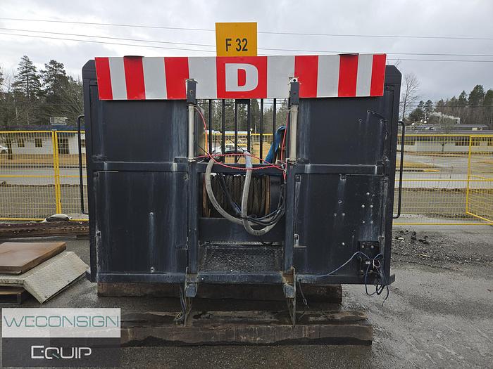 Used Winch Decking w/ Tulsa Winch