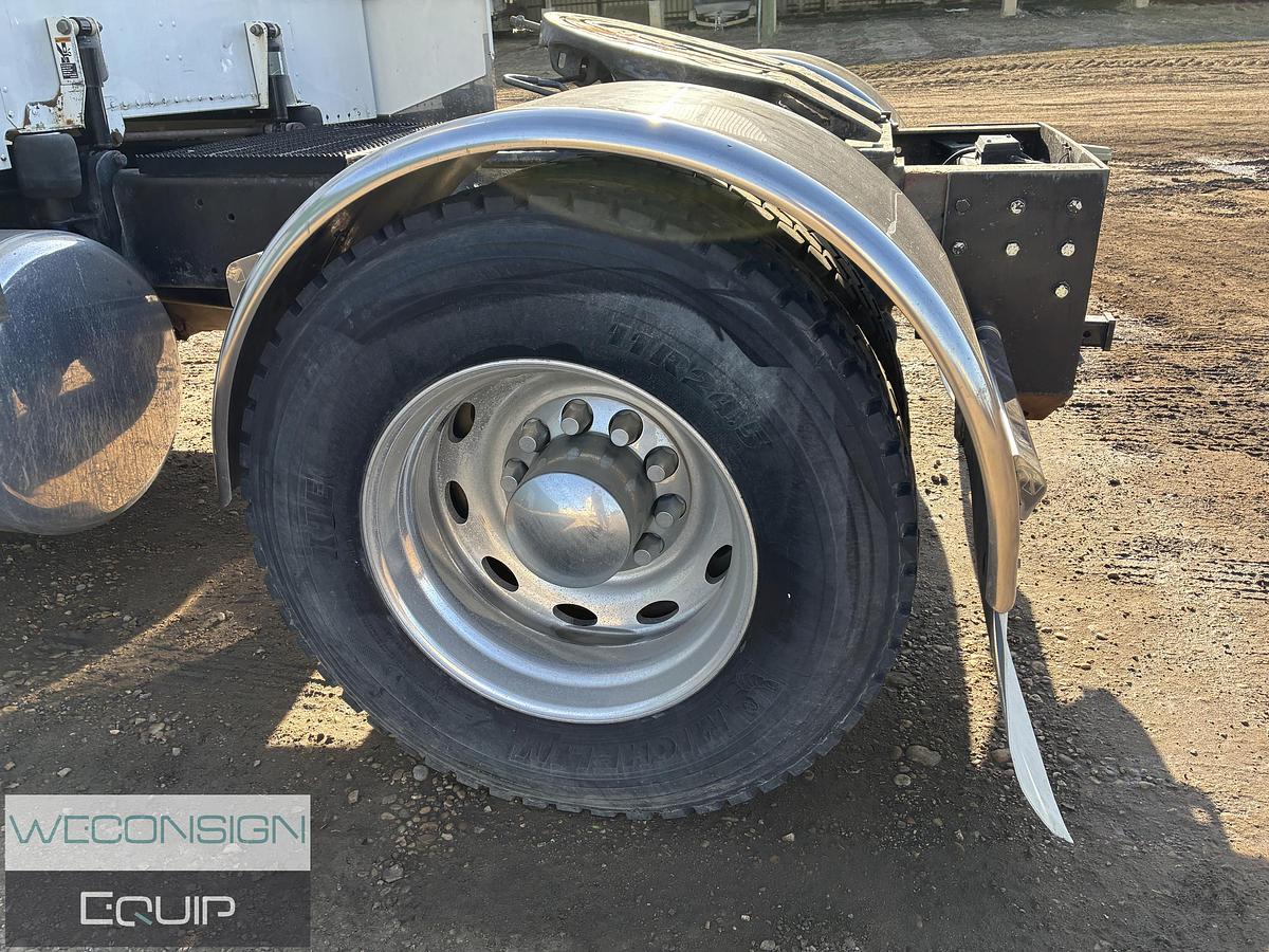 Used 2000 Peterbilt 389