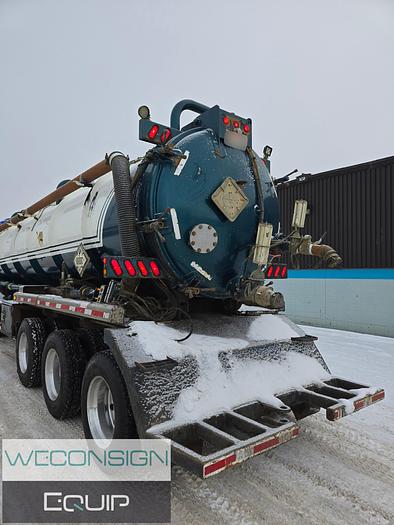 Used 2015 Western Star Tri-Drive Custom Vac Semi Vac