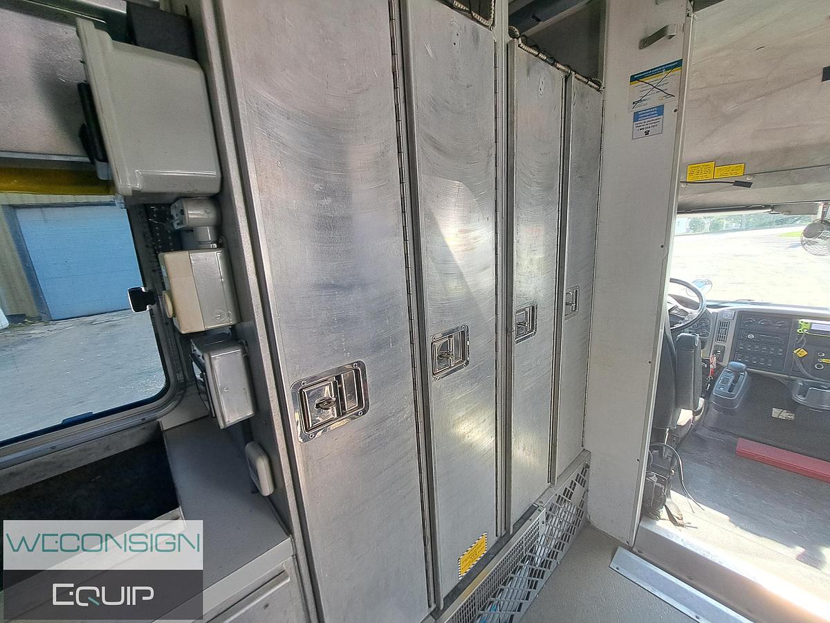 Used 2010 International 4300SBA Service and Mechanic Trucks