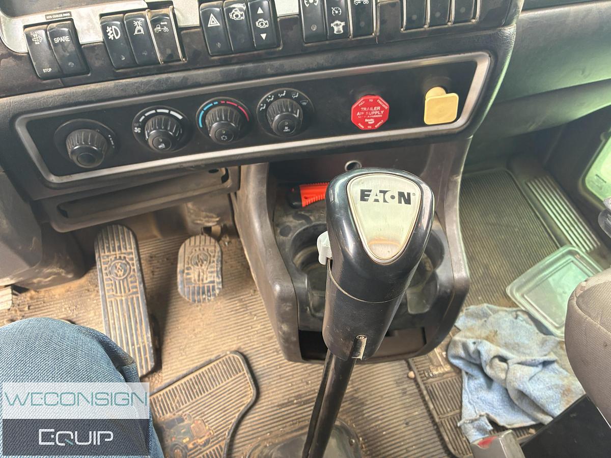 Used 2010 Kenworth SMV01