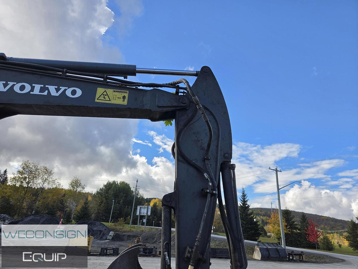 Used 2016 Volvo EXR58D Excavator