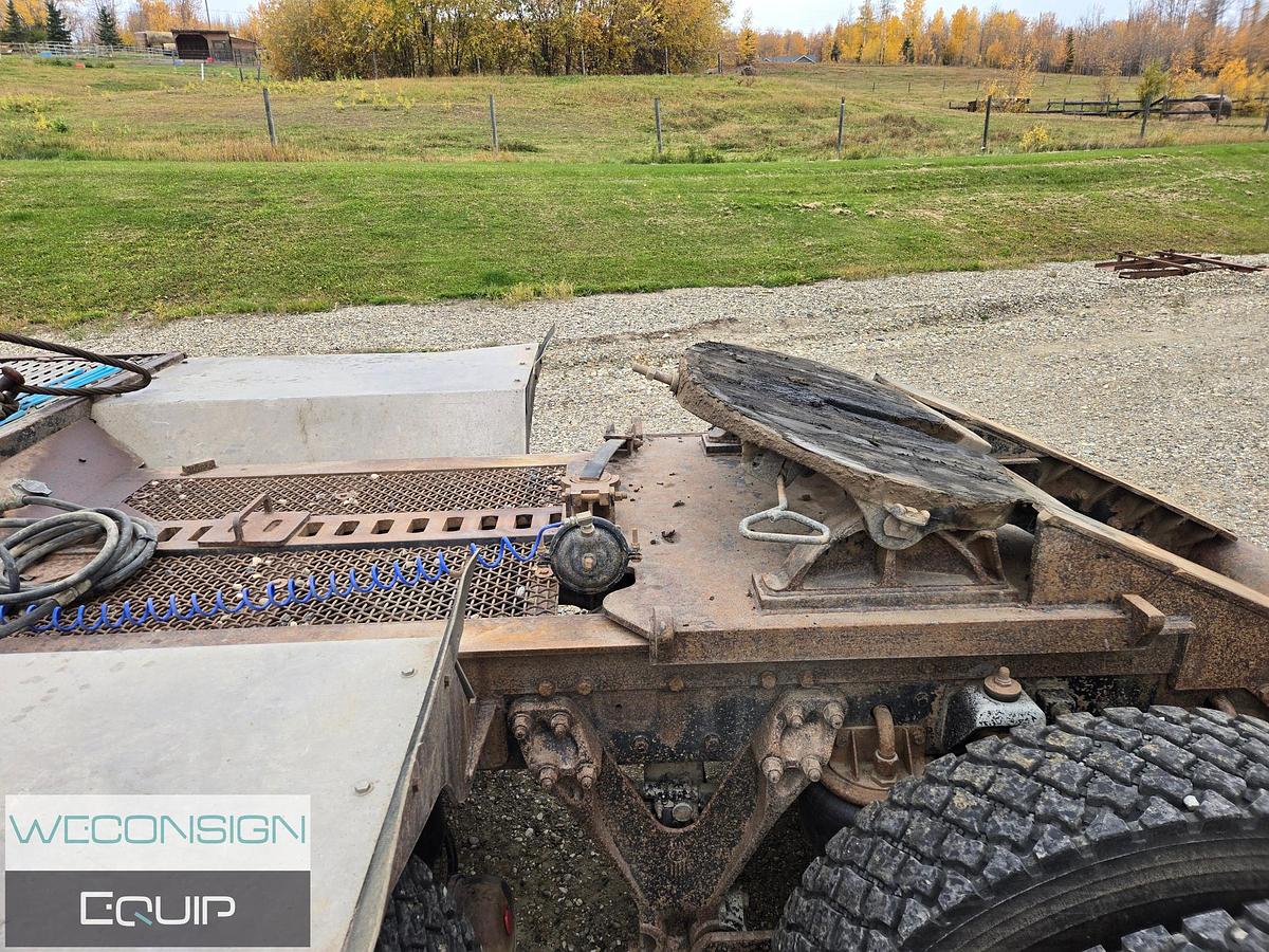 Used 2004 Kenworth T800 Winch Truck