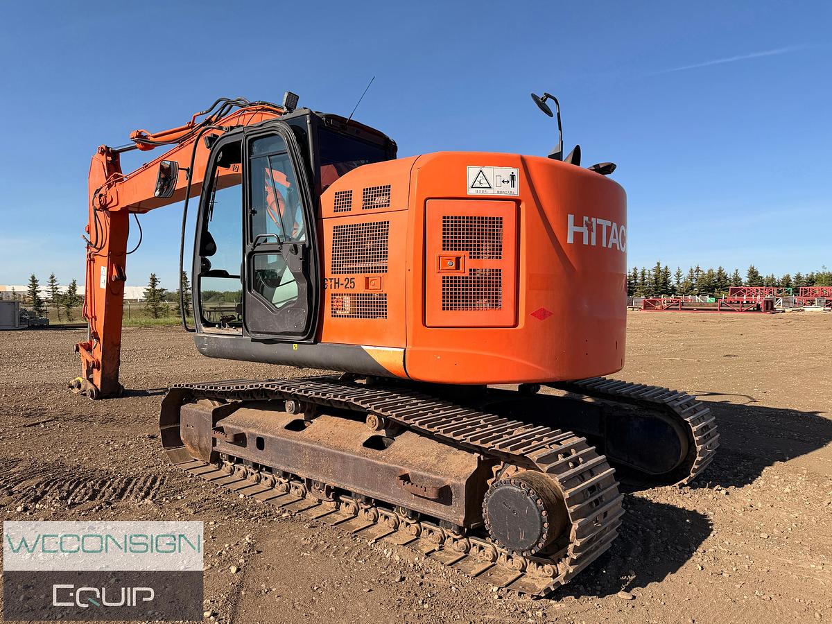 Used 2015 Hitachi 225US Excavator