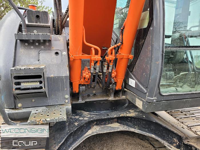 Used 2011 Hitachi ZX135US-3 Excavator