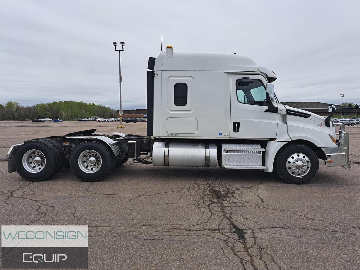 Used 2020 Freightliner Cascadia