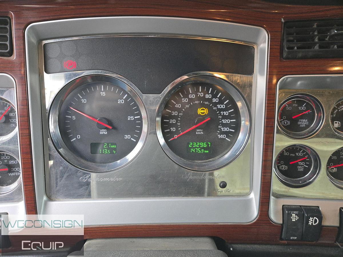 Used 2008 Kenworth T800 Tri Drive Stone Slinger