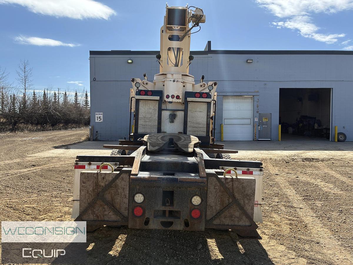 Used 2015 Kenworth T880 Crane Truck