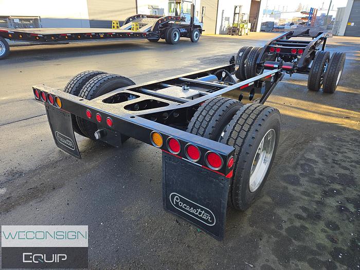 2025 Pacesetter Single Axle 3.78M Fish Mouth Booster