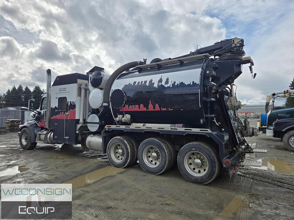 Used 2020 Peterbilt 567 Tri Drive Hydro Excavator