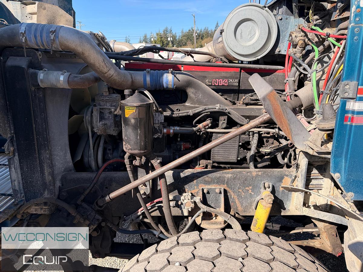 Used 1997 Freightliner USF-1E TA Dump Truck