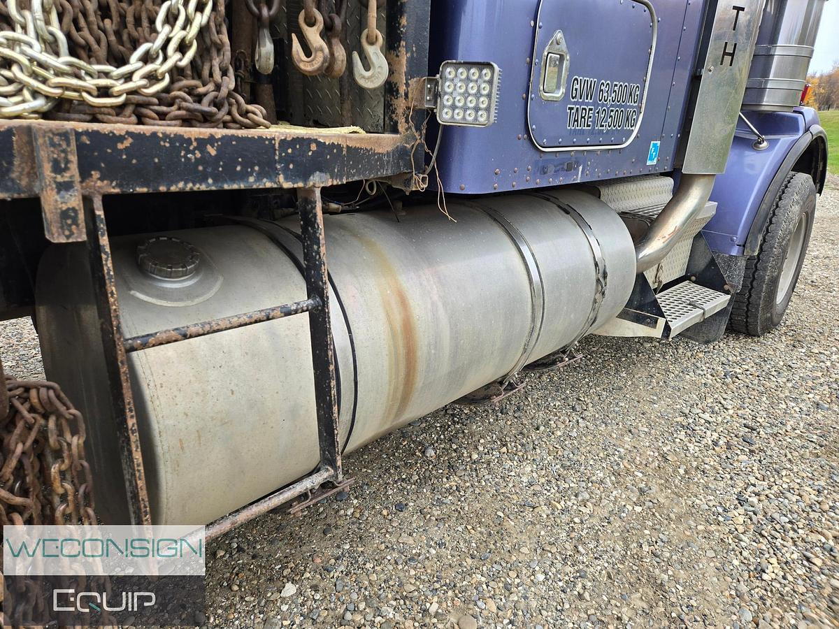 Used 2004 Kenworth T800 Winch Truck