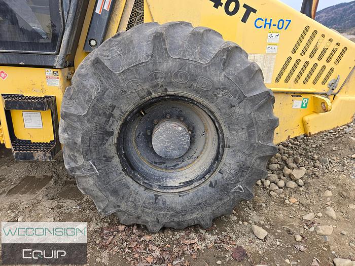 Used 2014 Sakai SV540T 84" Compactor