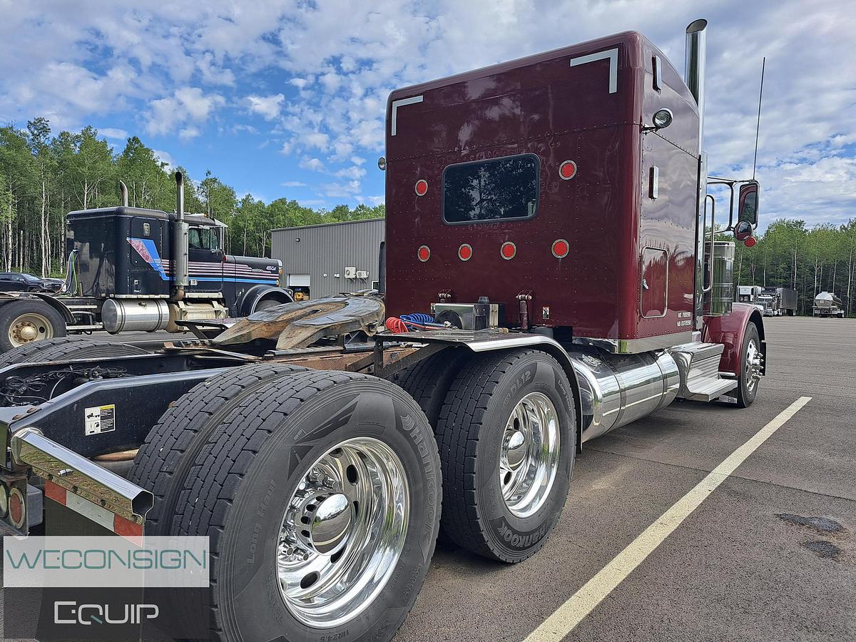 Used 2022 Peterbilt 389
