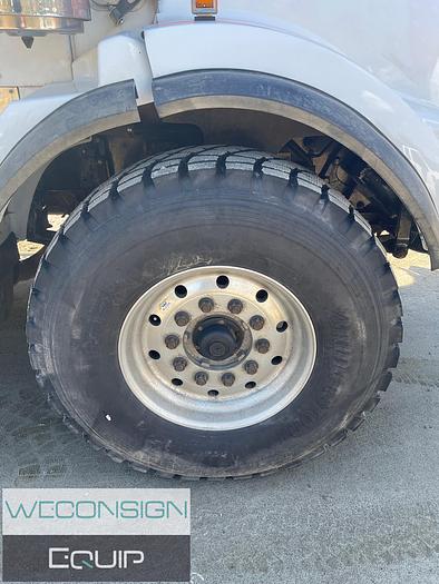 Used 2020 Kenworth T800 Heavy Haul Truck Tractor