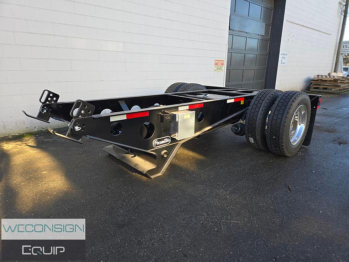 2025 Pacesetter Single Axle 3.78M Fish Mouth Booster