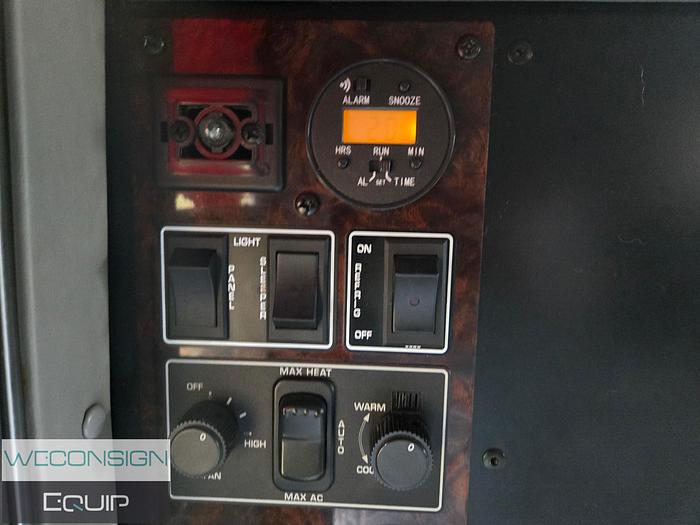 Used 2011 Kenworth W900L