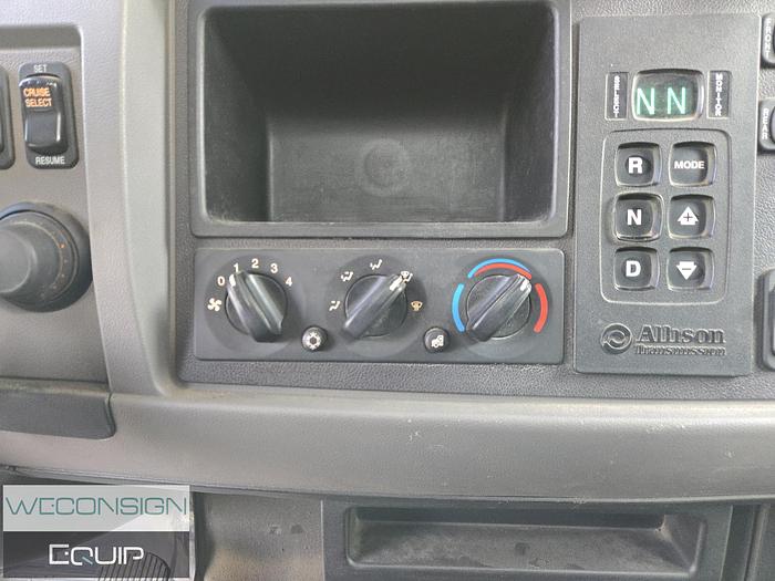 Used 2020 Peterbilt 348 TA Water Truck