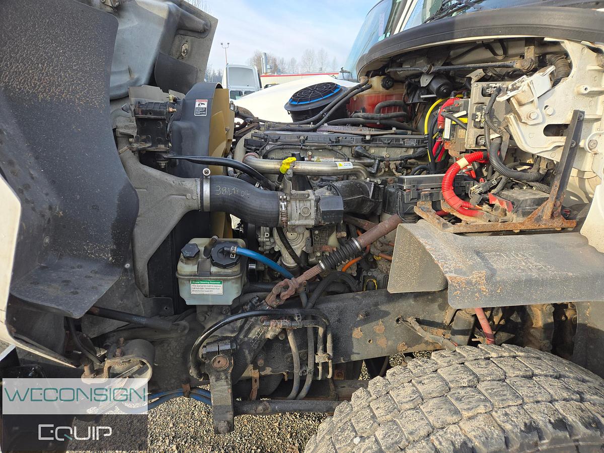 Used 2013 Freightliner 114SD TA Digger Truck