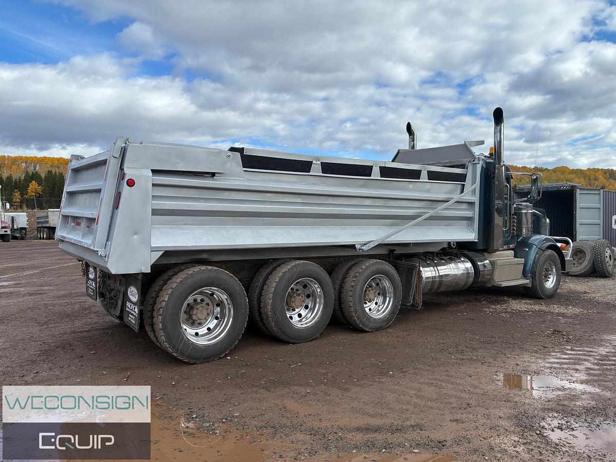 Used 2014 Peterbilt 367 Dump Truck