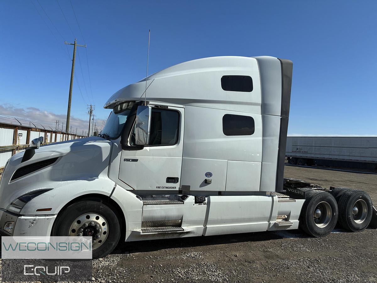 Used 2020 Volvo VNL 760 Sleeper Truck Tractor