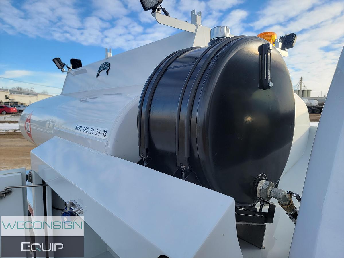 Used 2025 Ford F550 Lube Truck