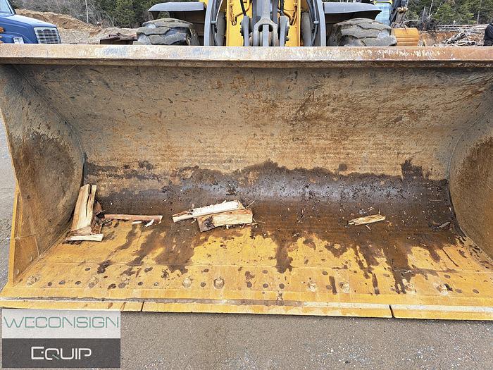 Used 2004 Volvo L70E