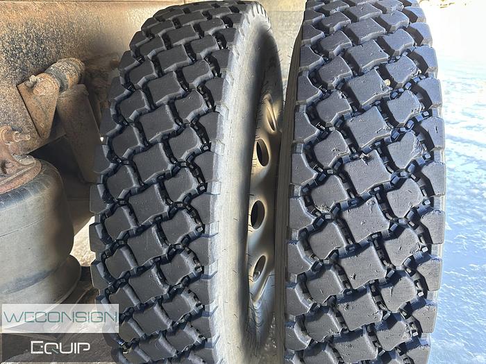 Used 2014 Freightliner Coronado 122SD - #02034