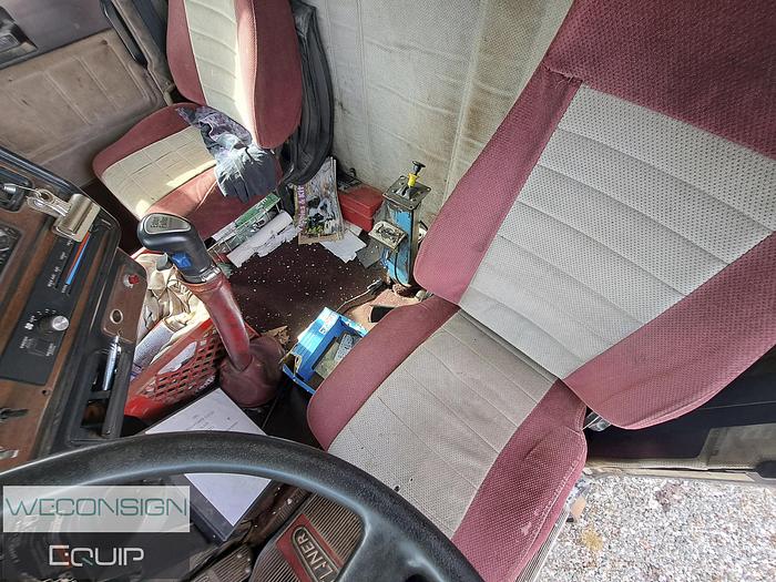 Used 1991 Freightliner FL120