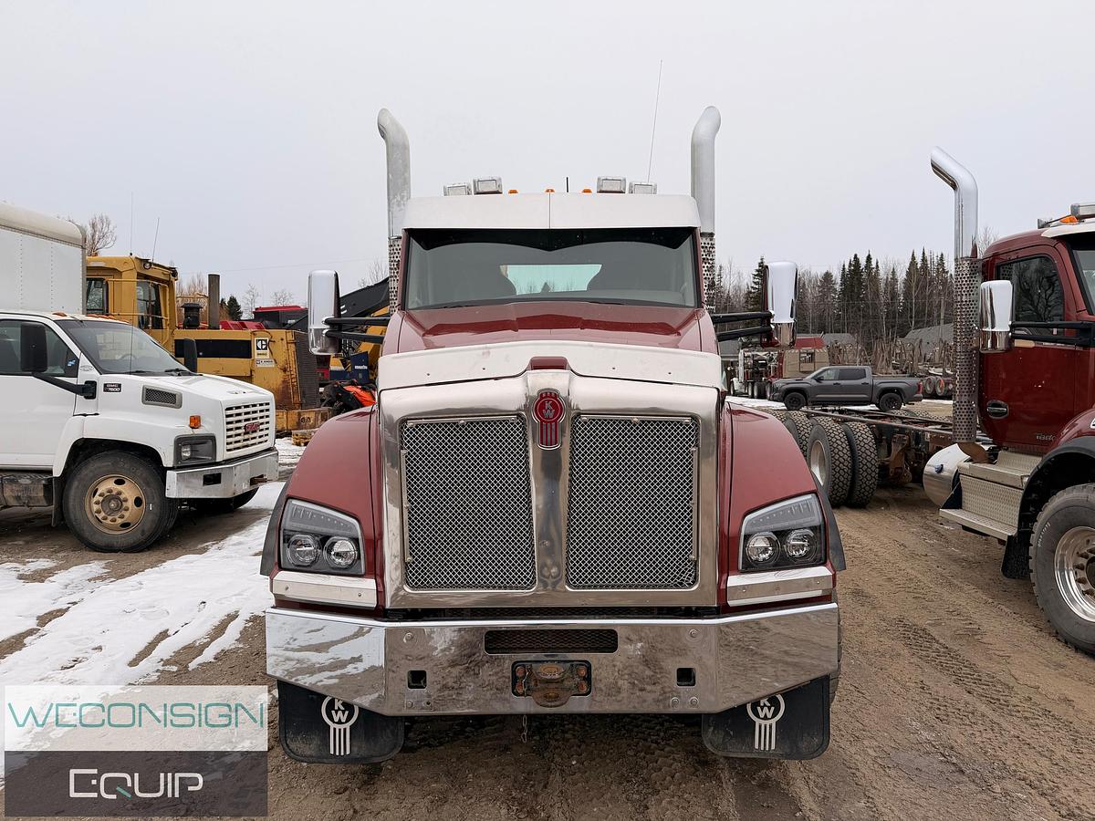 Used 2017 Kenworth T880